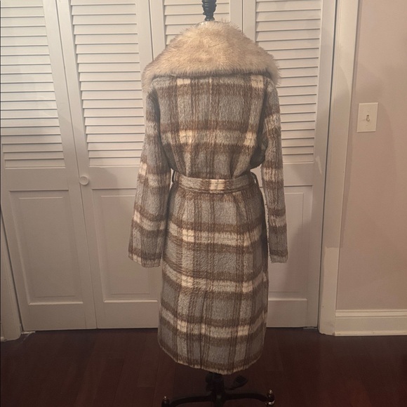 Boston Proper Faux Fur Trim Plaid Coat Size M - Picture 7 of 7